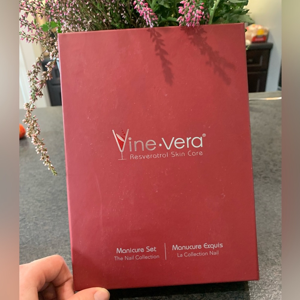2/$60 VineVera Manicure Set